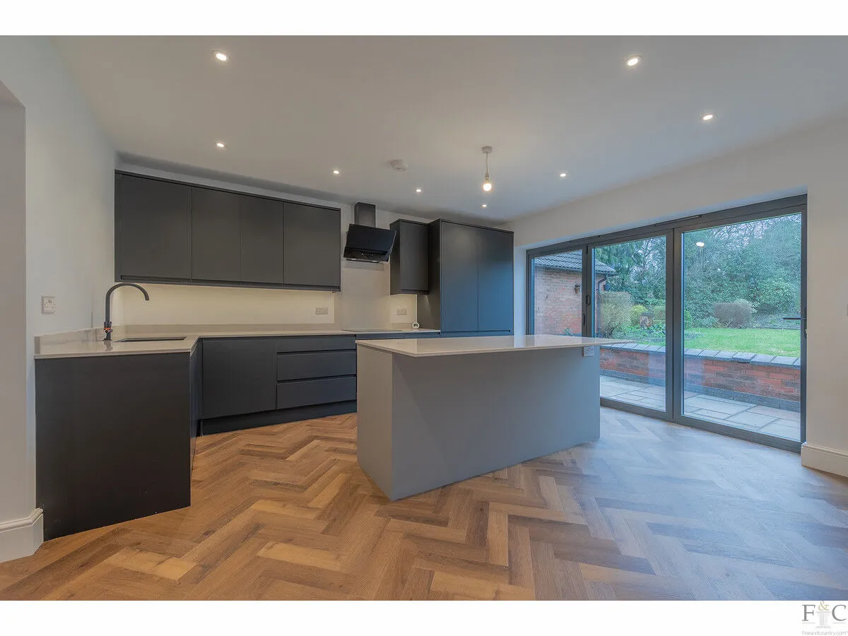 The Square, Newton Harcourt, LE8, photo 7