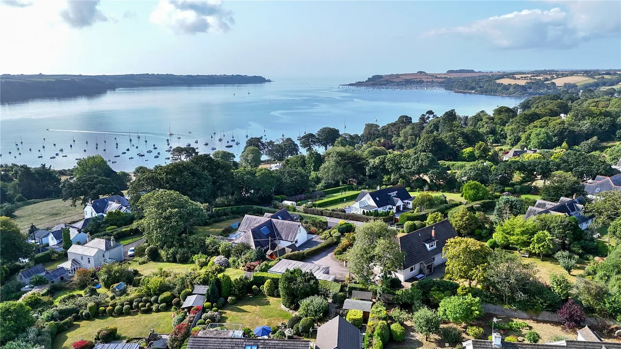 La Vague, Feock, Truro, Cornwall, TR3 6RQ, photo 27