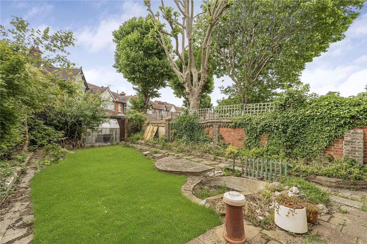 West Lodge Avenue, Ealing Common, London, W3 9SF, photo 4