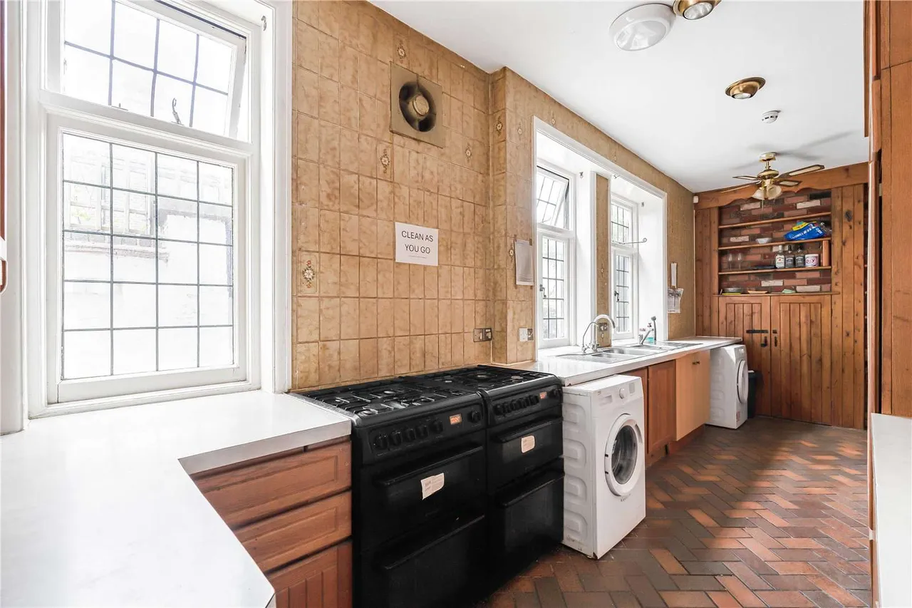 West Lodge Avenue, Ealing Common, London, W3 9SF, photo 8