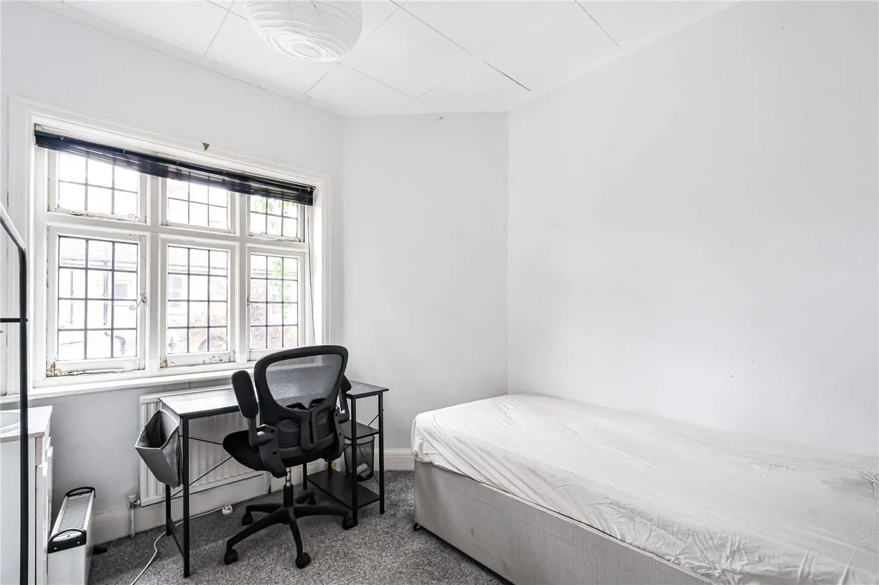 West Lodge Avenue, Ealing Common, London, W3 9SF, photo 9