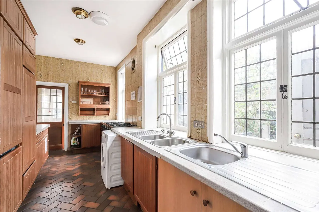 West Lodge Avenue, Ealing Common, London, W3 9SF, photo 7