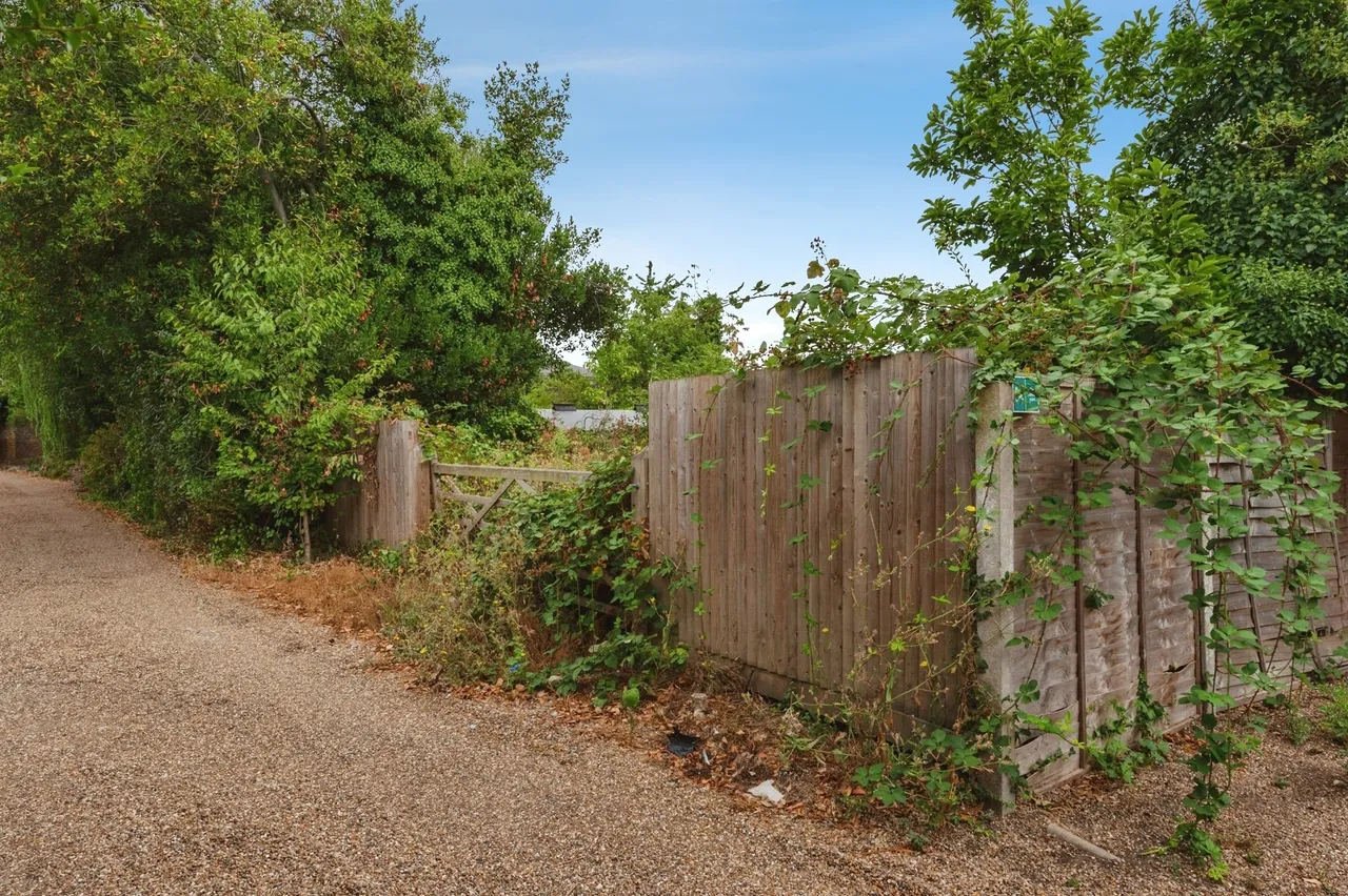 Old Manor Drive, Gravesend, DA12, photo 17
