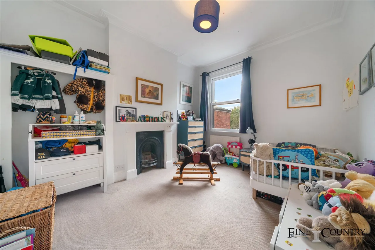 Lechmere Road, London, photo 6
