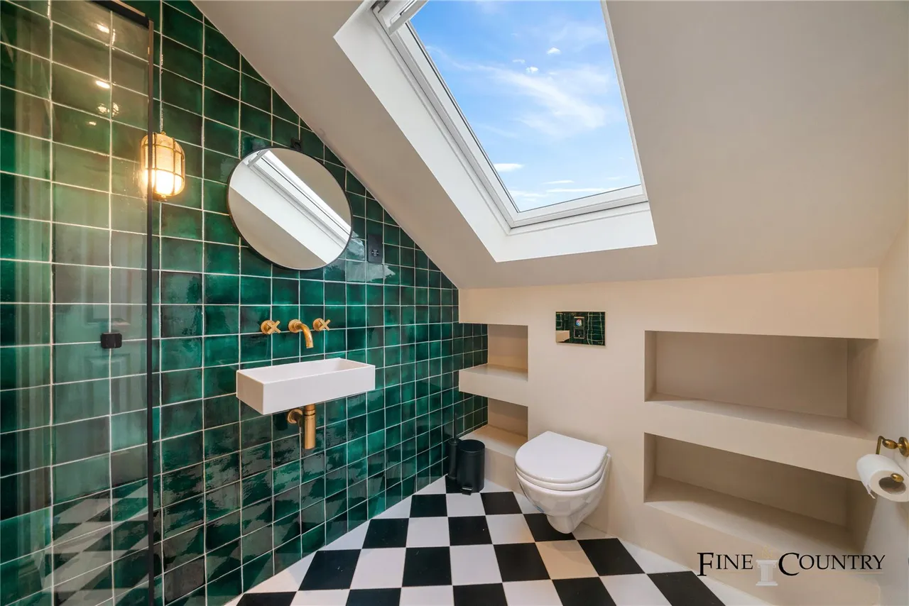 Lechmere Road, London, photo 11