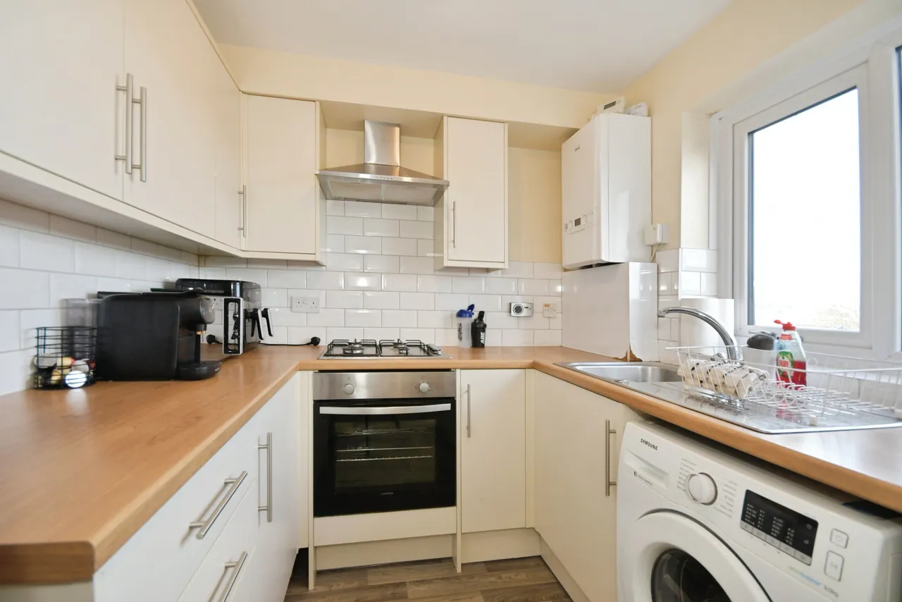Burns Drive, Dronfield, photo 7