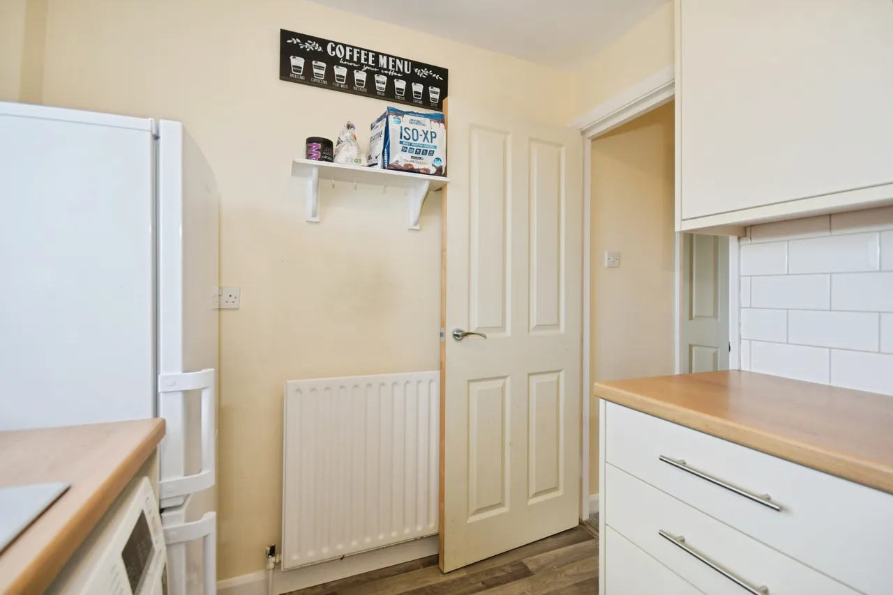 Burns Drive, Dronfield, photo 9