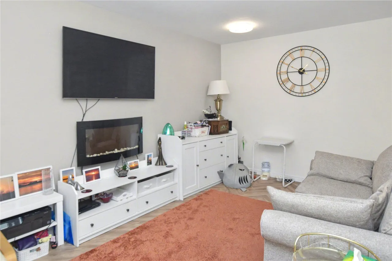 Whitehall Green, Leeds, LS12, photo 10