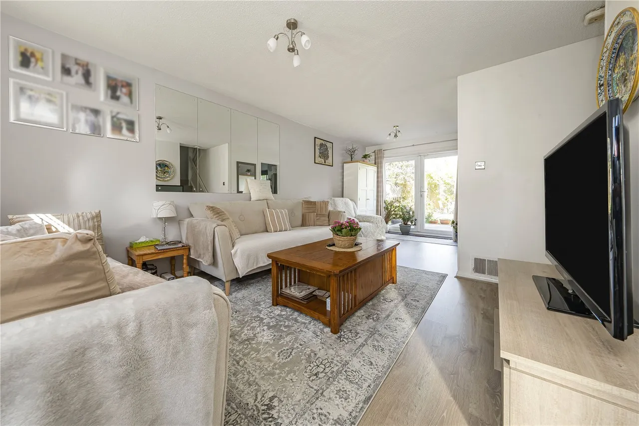Harvesters Close, Isleworth, TW7, photo 2