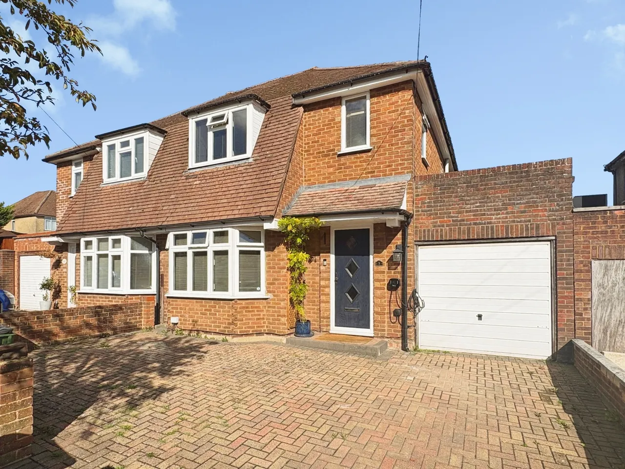 3 bed house for sale, Orchard Way, Aldershot, GU12