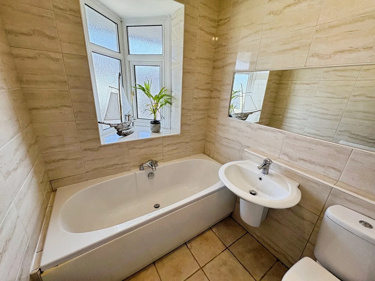Waunlon, Newton, Porthcawl, CF36 5RT, photo 12