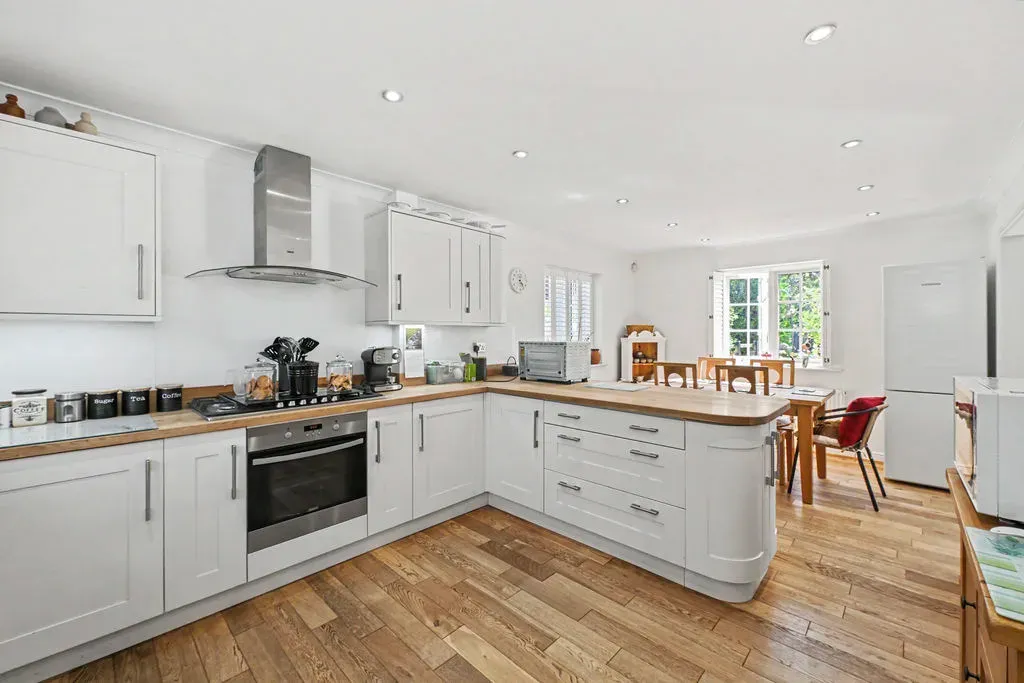London Road, Aston Clinton, Aylesbury, Buckinghamshire, HP22 5GW, photo 18