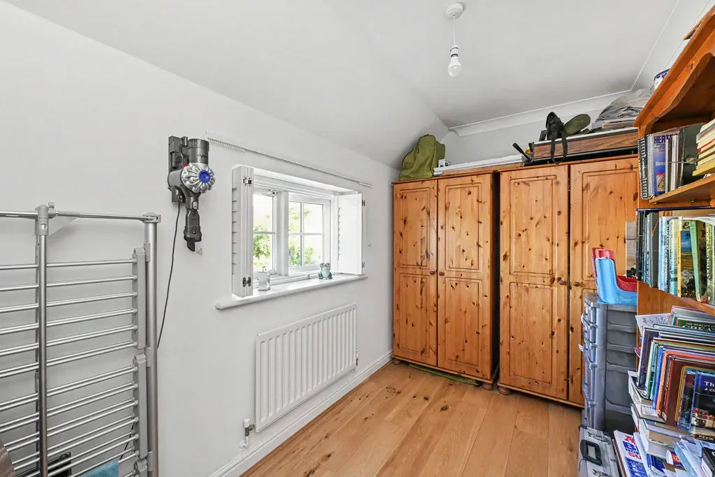 London Road, Aston Clinton, Aylesbury, Buckinghamshire, HP22 5GW, photo 8