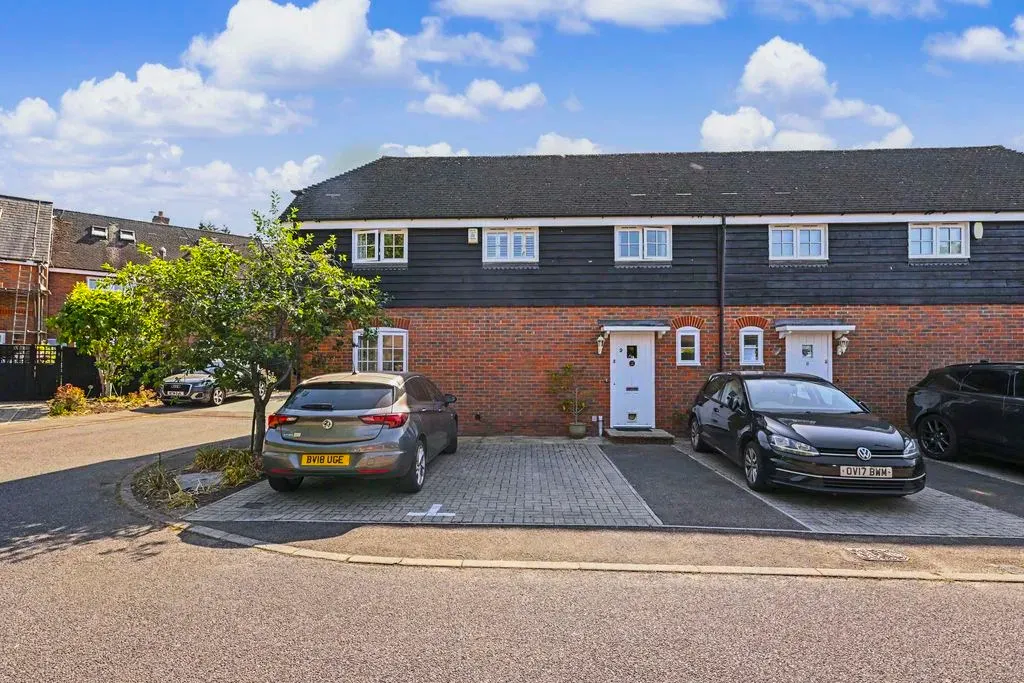 London Road, Aston Clinton, Aylesbury, Buckinghamshire, HP22 5GW, photo 14