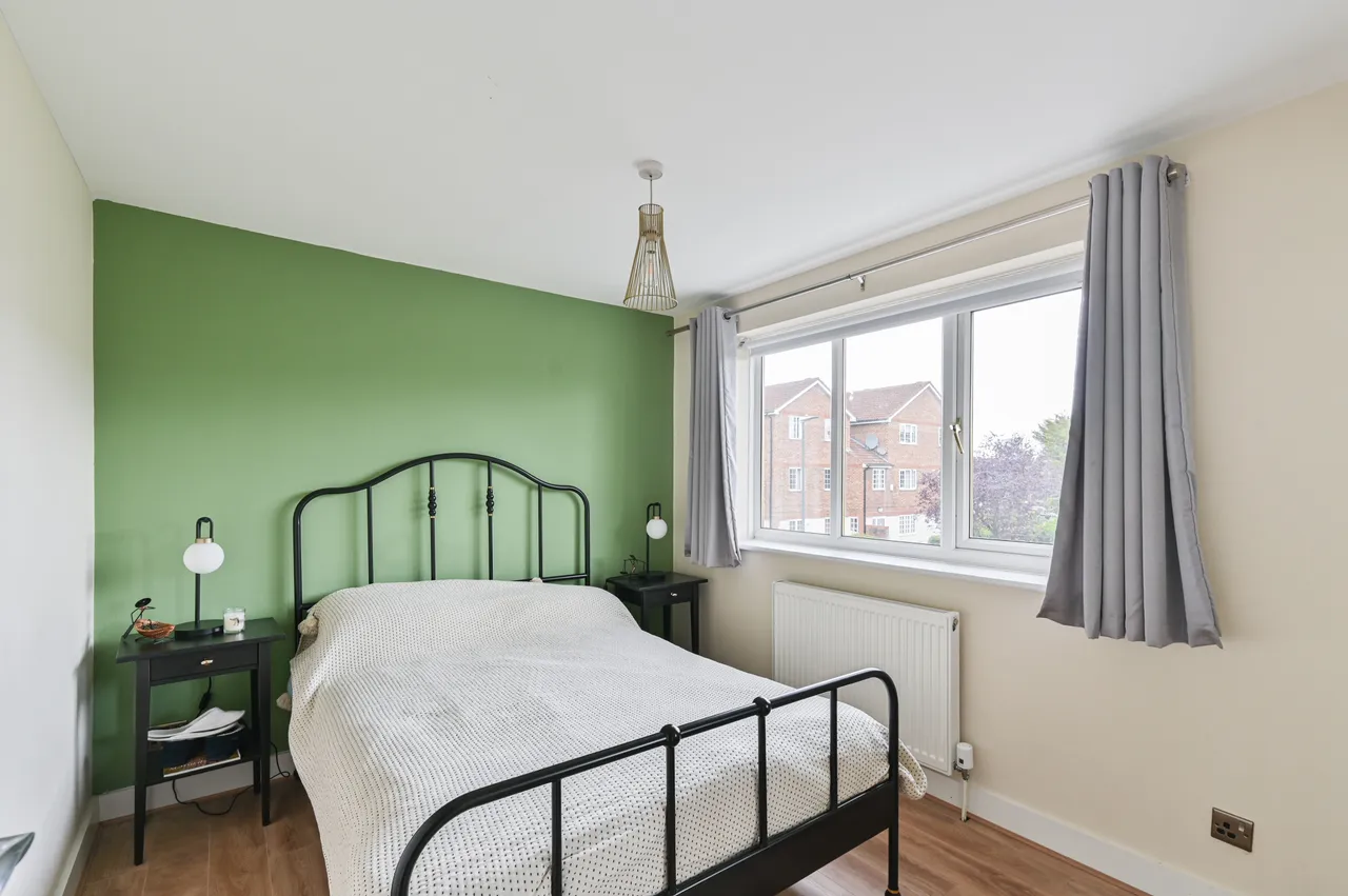 44 Veals Mead, Mitcham, photo 12