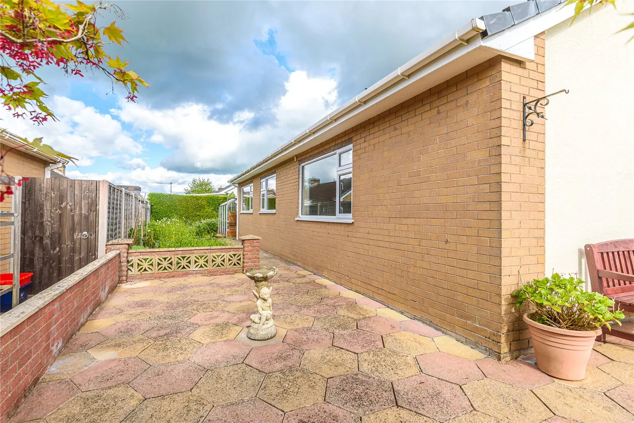 Green Acres, Llanidloes Road, Newtown, Powys, SY16 1HZ, photo 24