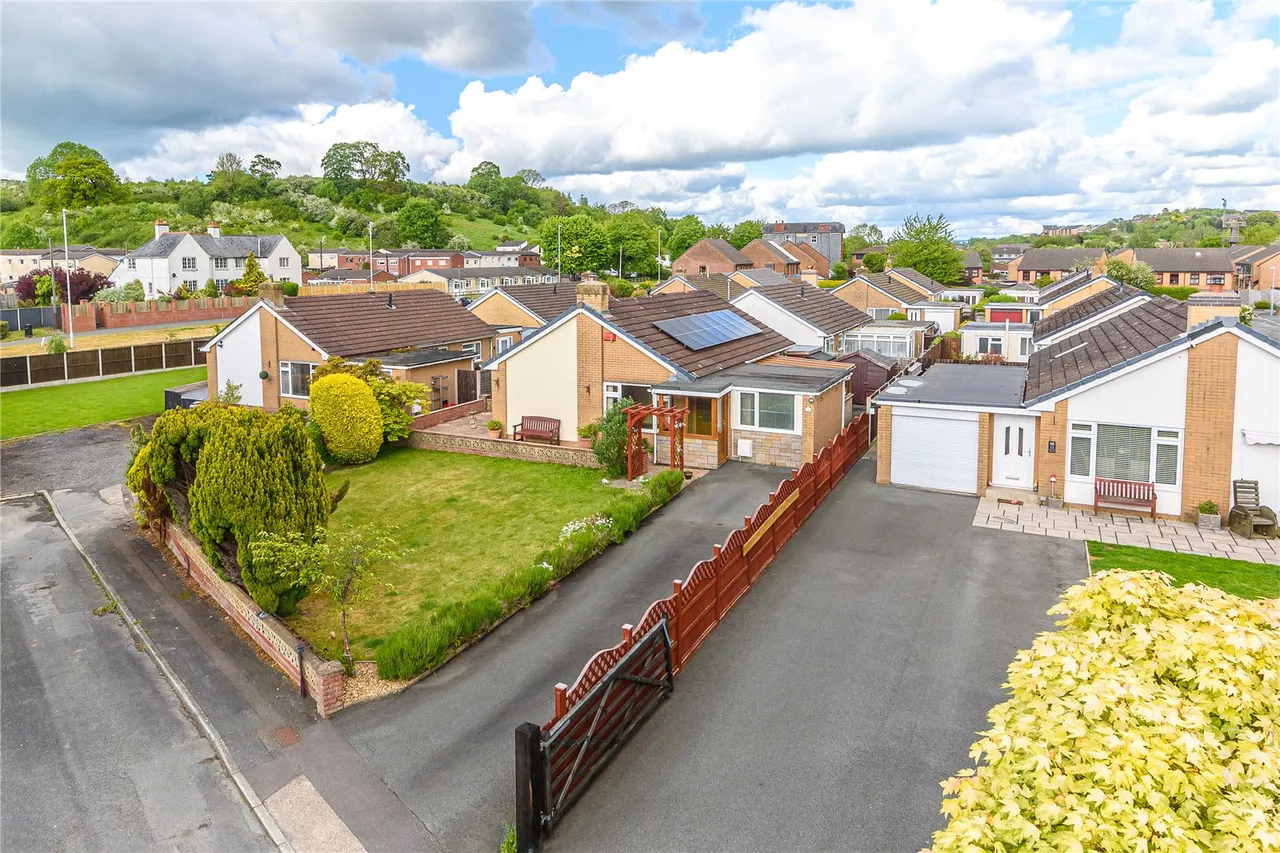 Green Acres, Llanidloes Road, Newtown, Powys, SY16 1HZ, photo 28