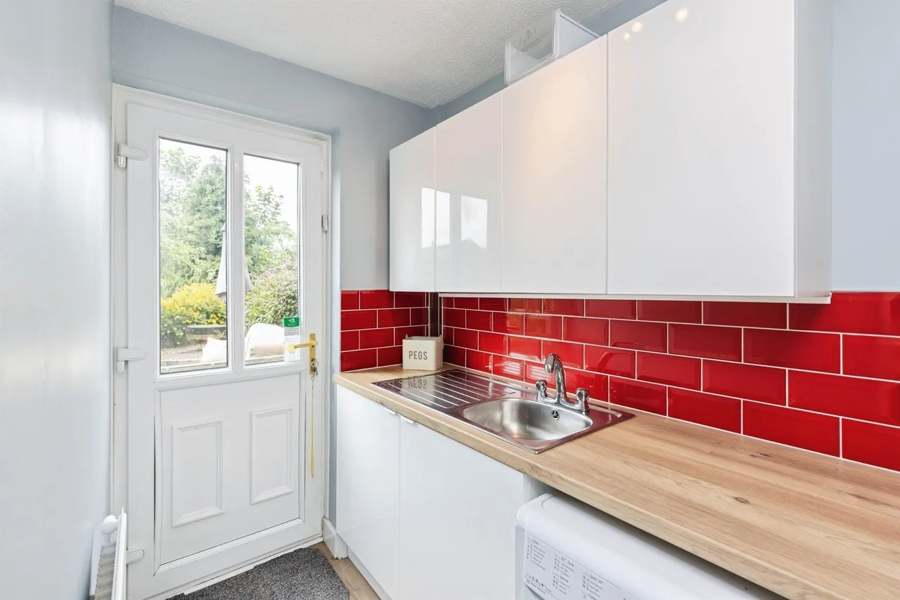 Ling Park Avenue, Wilsden, Bradford, photo 6