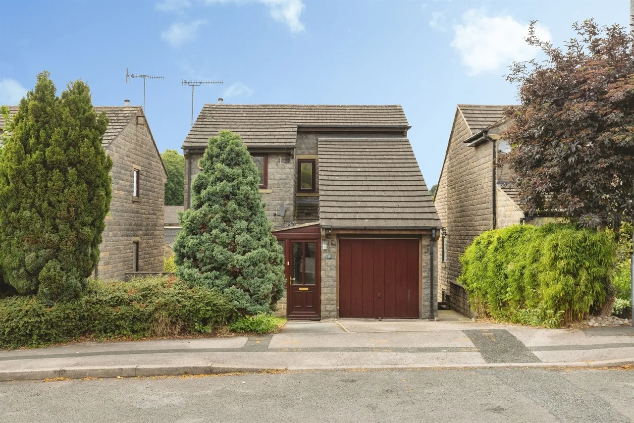4 bed house for sale — Ling Park Avenue, Wilsden, Bradford