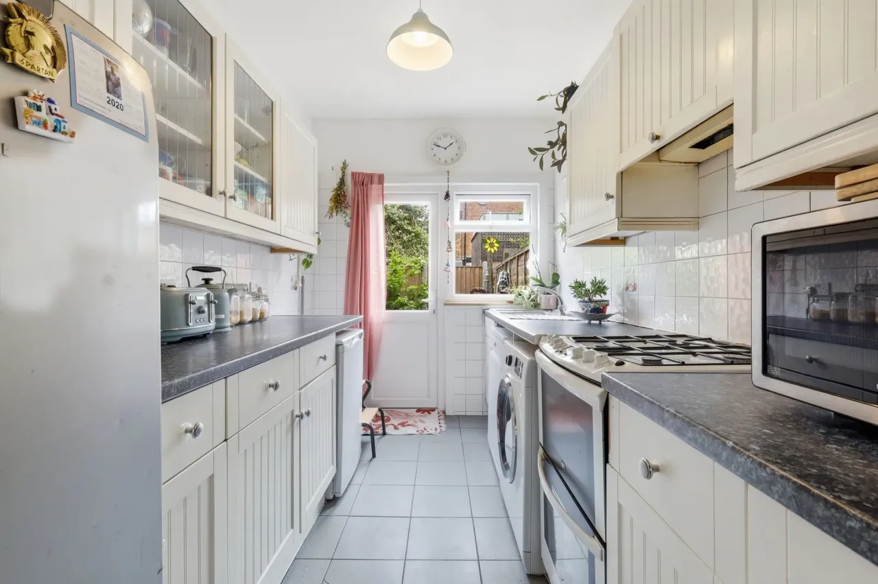 Scotts Road, Leyton, E10, photo 10