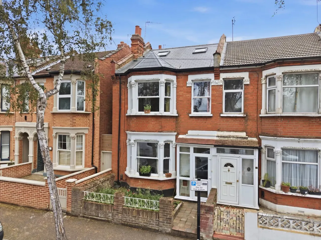 3 bed house for sale — Scotts Road, Leyton, E10