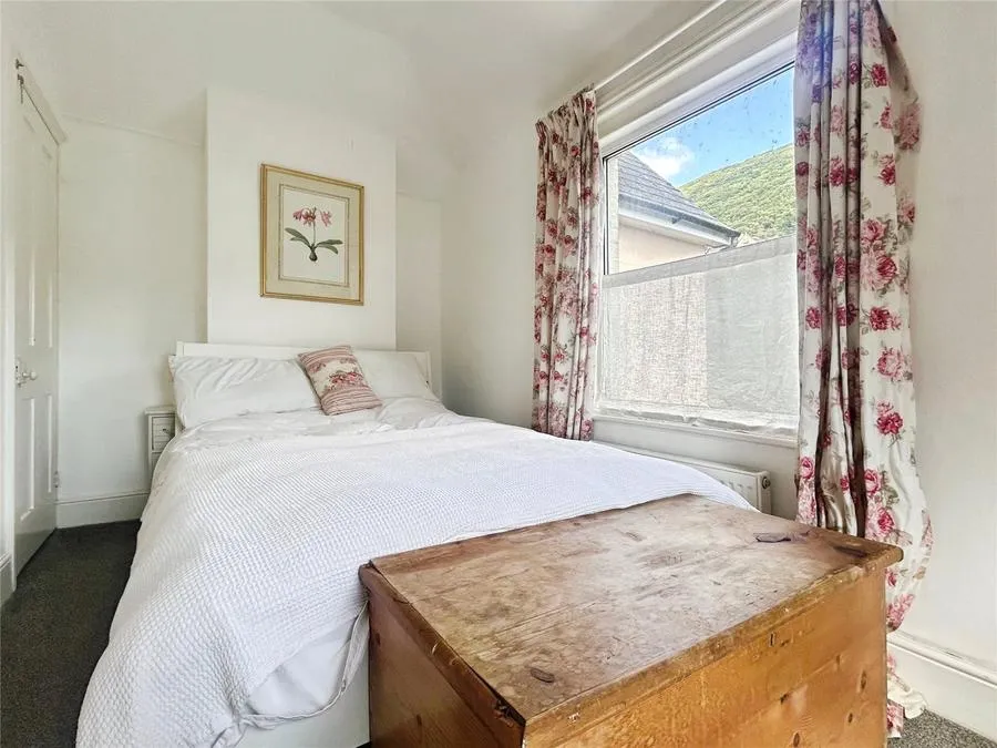 High Street, Ventnor, PO38, photo 5