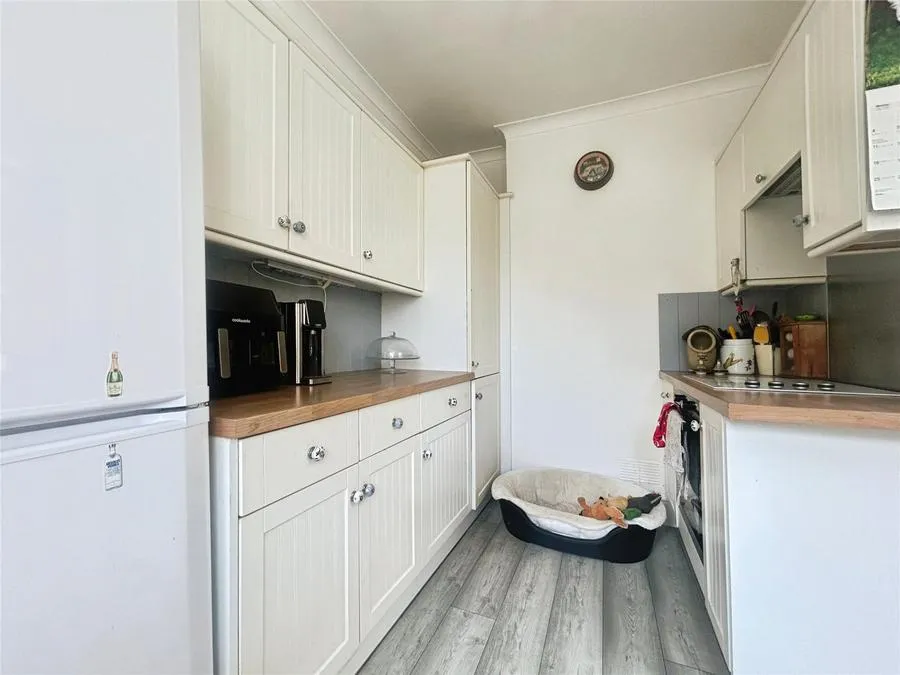High Street, Ventnor, PO38, photo 7