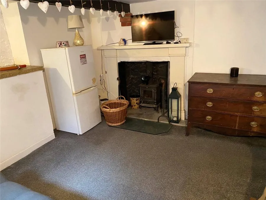 High Street, Ventnor, PO38, photo 12