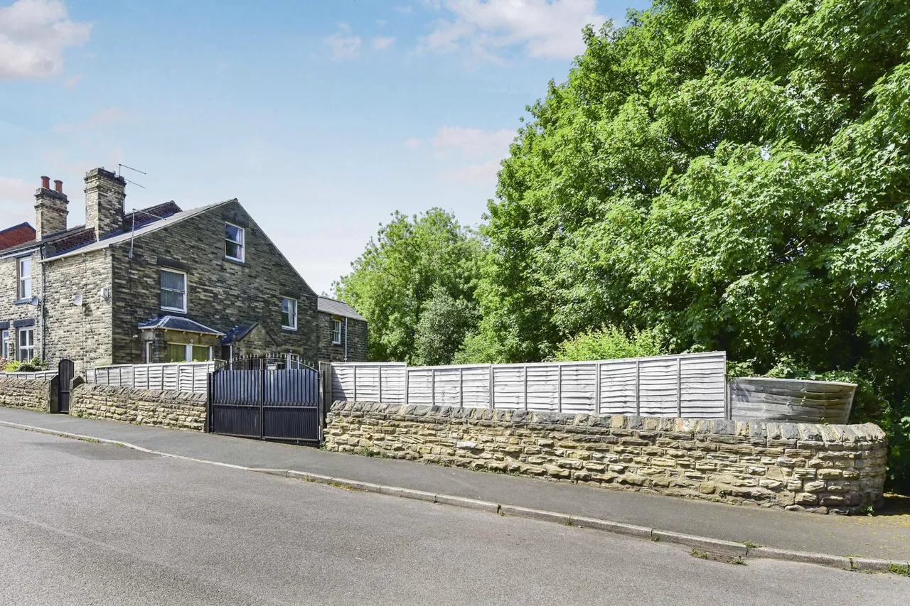 4 bed house for sale, Greengate Road, Sheffield, S13