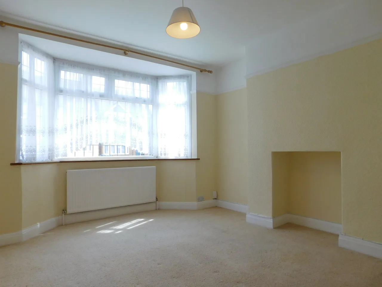 Mayfield Gardens, London, W7 3RH, photo 3