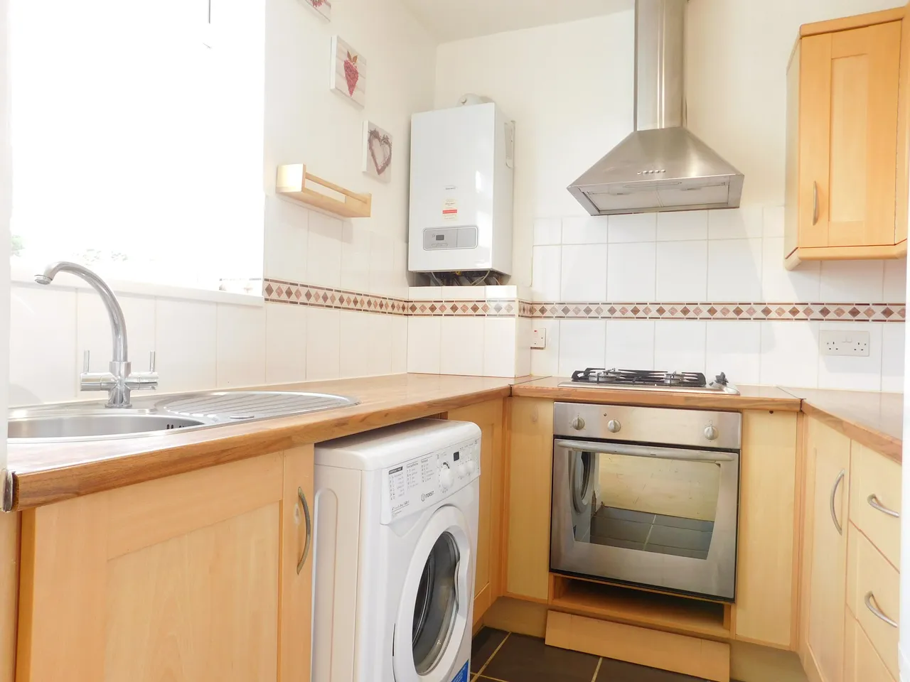 Mayfield Gardens, London, W7 3RH, photo 4
