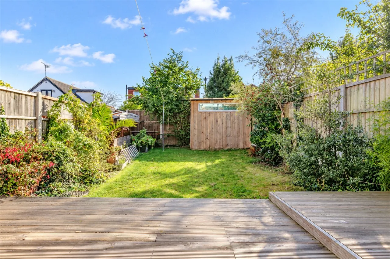Marguerite Drive, Leigh-on-Sea, Essex, SS9, photo 12