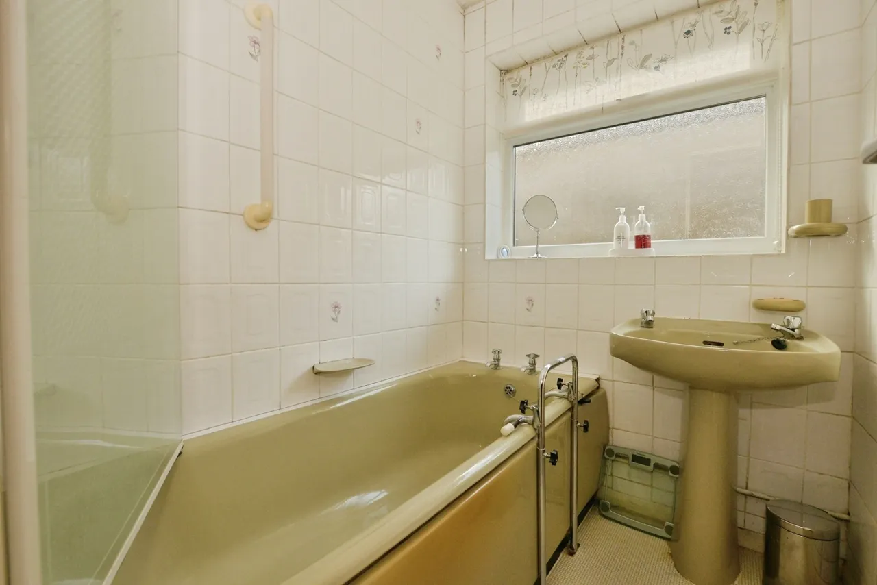 Orchard Road, St Mary's Bay, TN29, photo 12