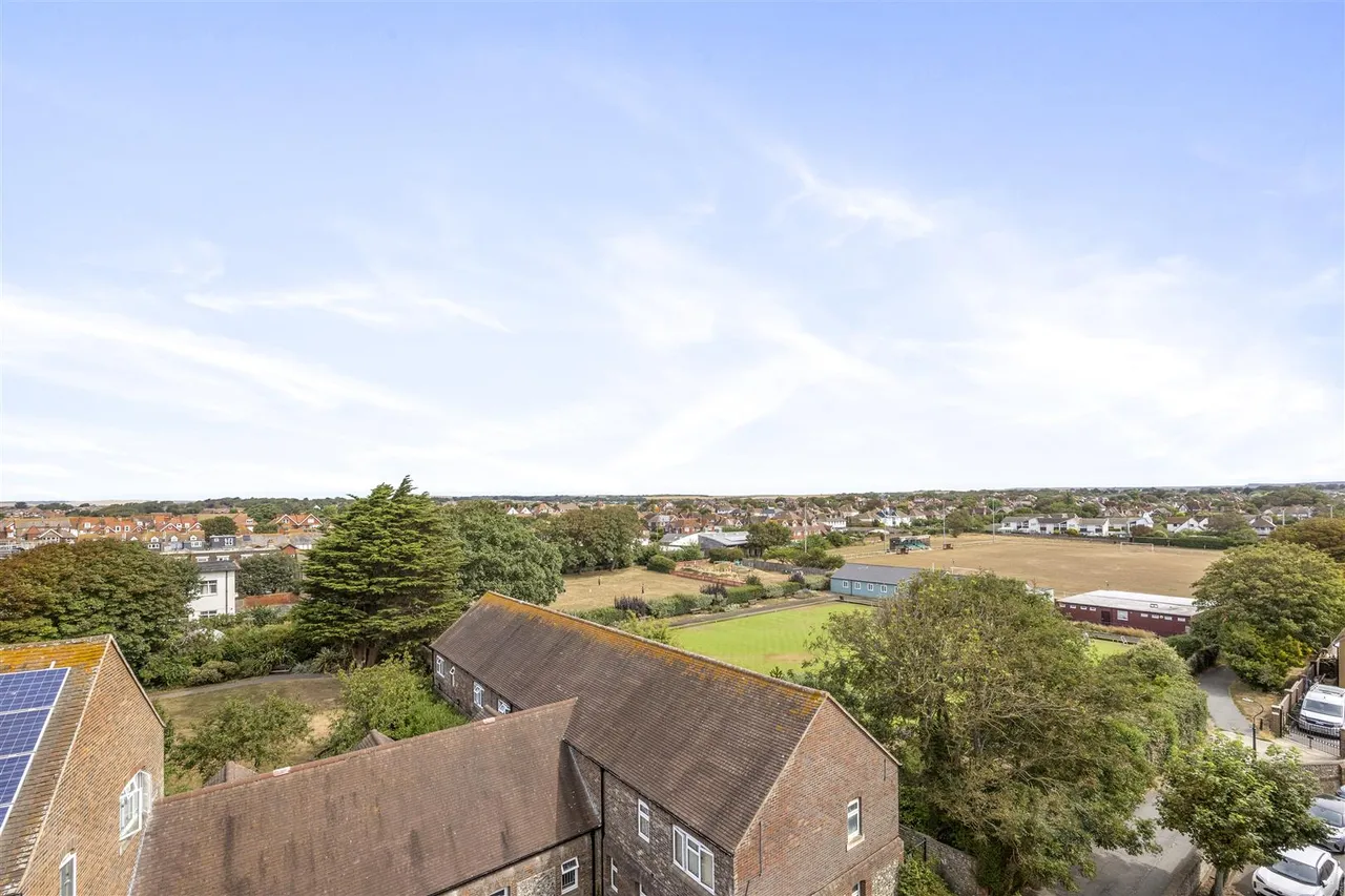 Bramber Close, Seaford, BN25 1QA, photo 19