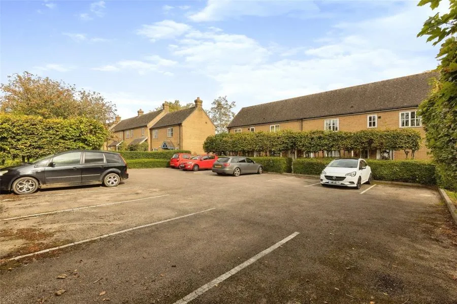 Hawker Square, Upper Rissington, GL54, photo 10