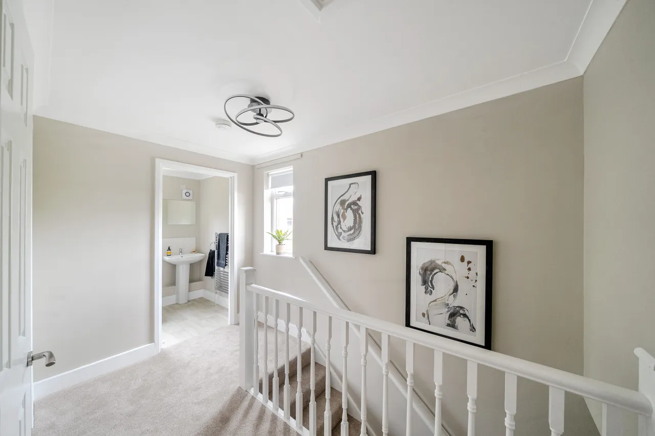 White Rose Close, YO30, photo 9