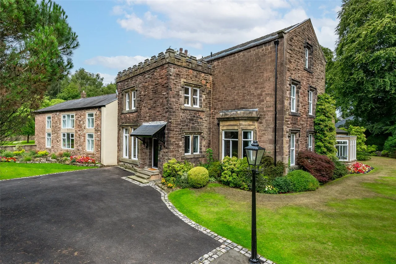 6 bed house for sale, Links Lane, Pleasington