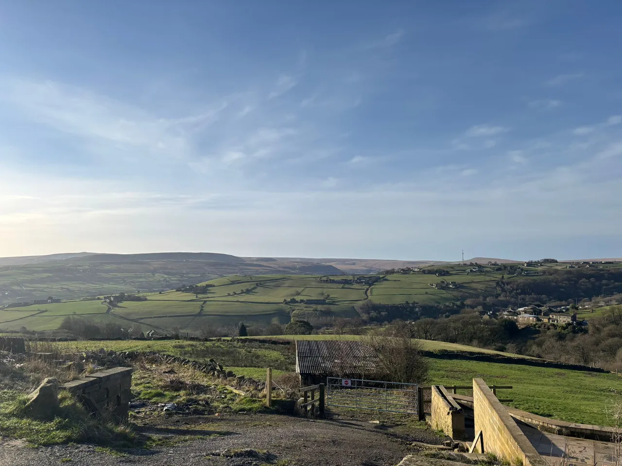 3 bed house for sale — Barrett, Slaithwaite, Huddersfield