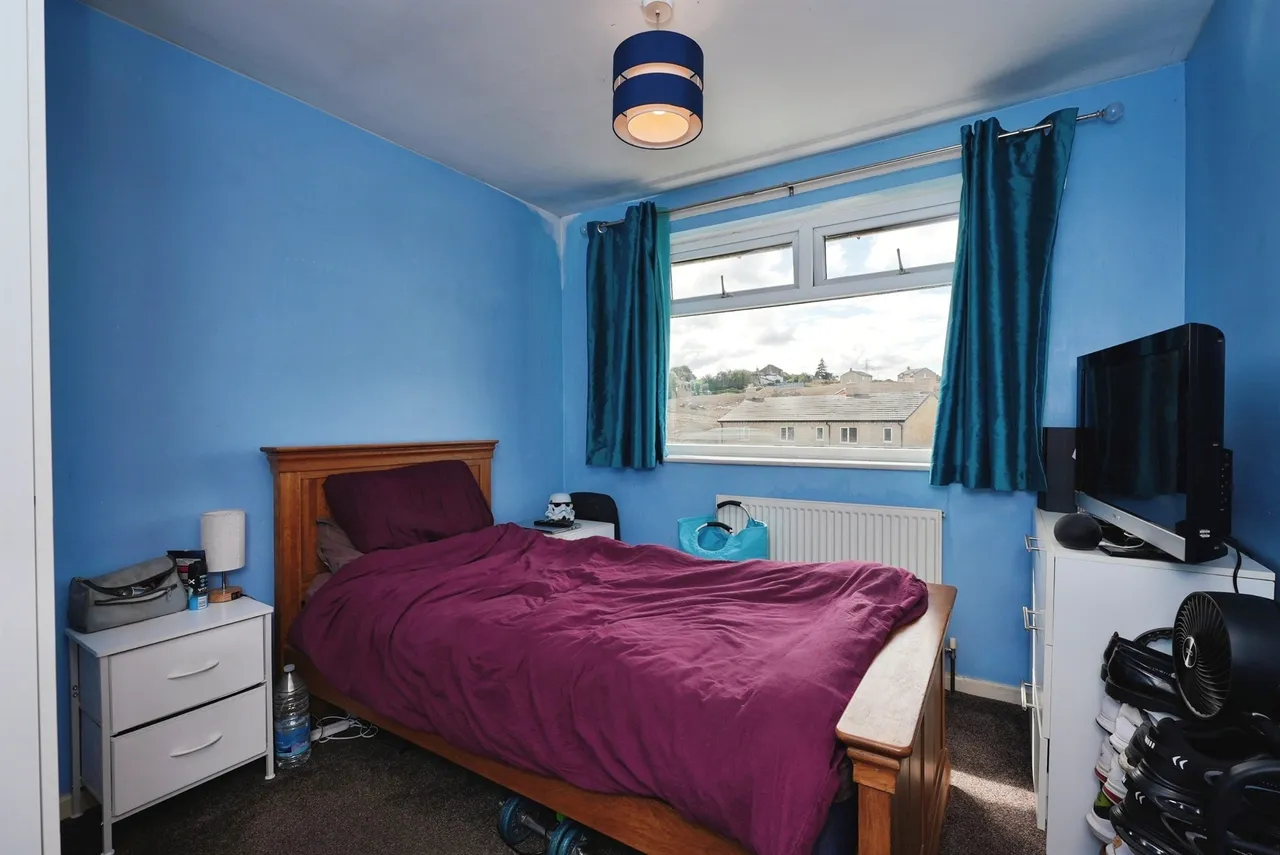 New Hey Road, Brighouse, photo 5