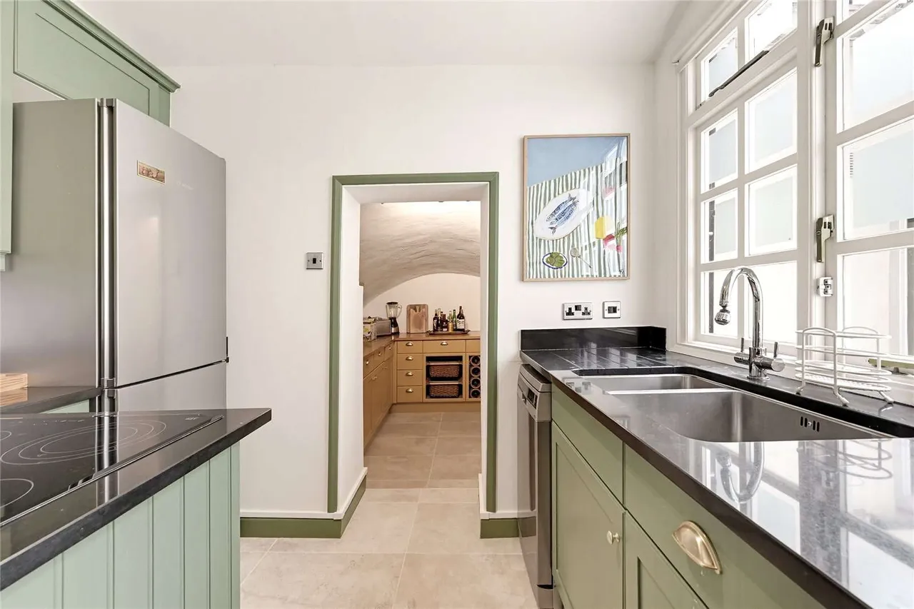 Charlwood Street, London, SW1V 4PF, photo 8