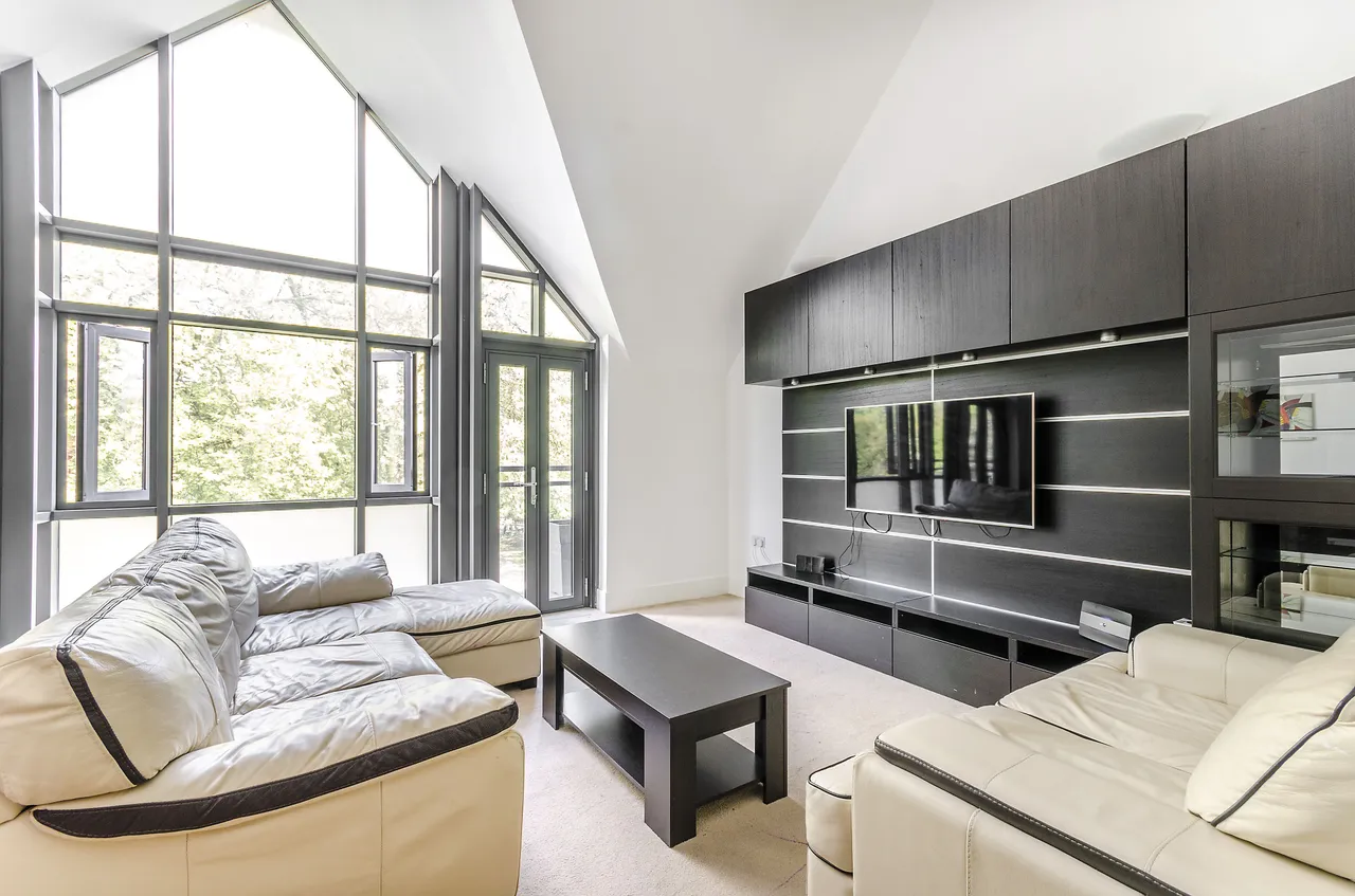 Flat 6, 61 Putney Bridge Road, London, photo 9