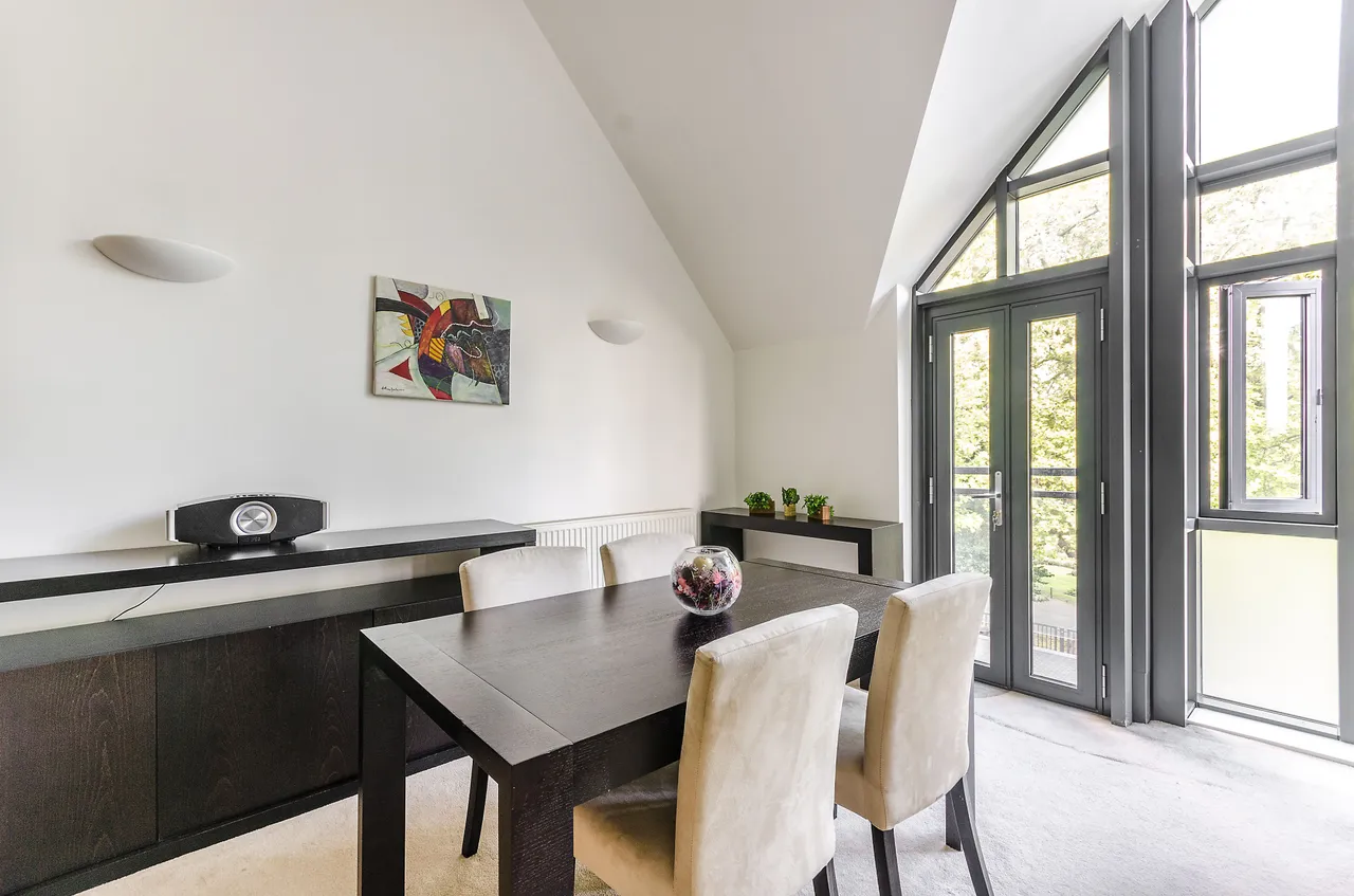 Flat 6, 61 Putney Bridge Road, London, photo 4