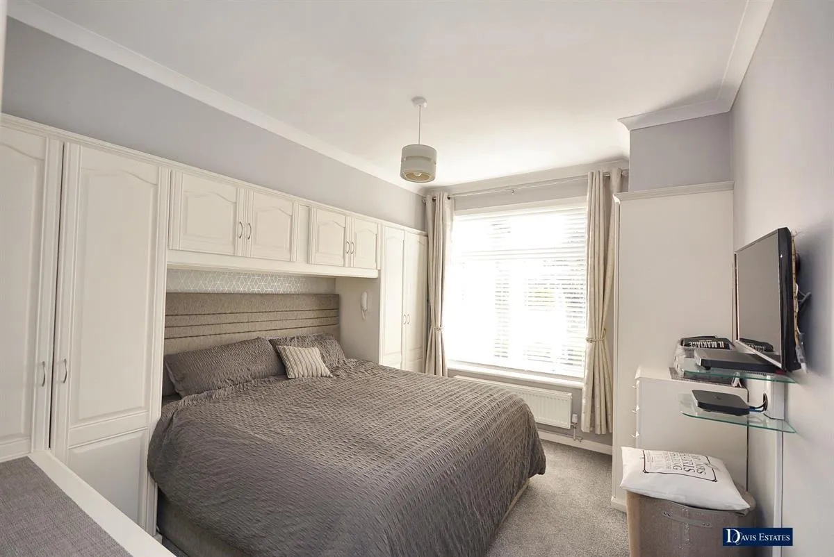 Harrow Drive, Hornchurch, RM11, photo 12