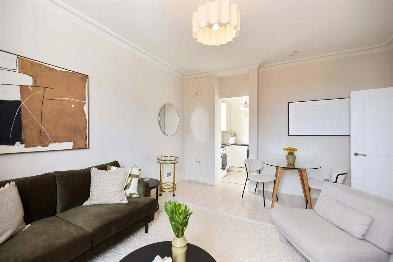 1 bed flat to rent — Queensberry Place, London, SW7
