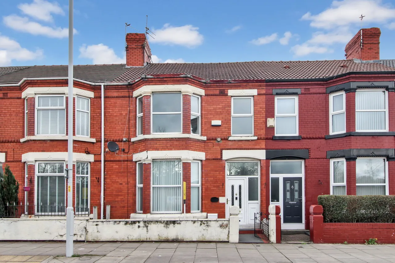 3 bed house for sale — Park Road North, Birkenhead, CH41