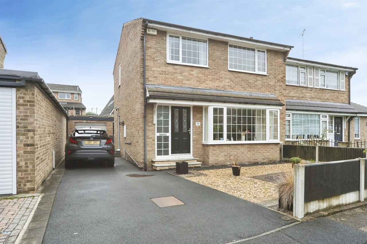 3 bed house for sale — Whack House Close, Yeadon, Leeds