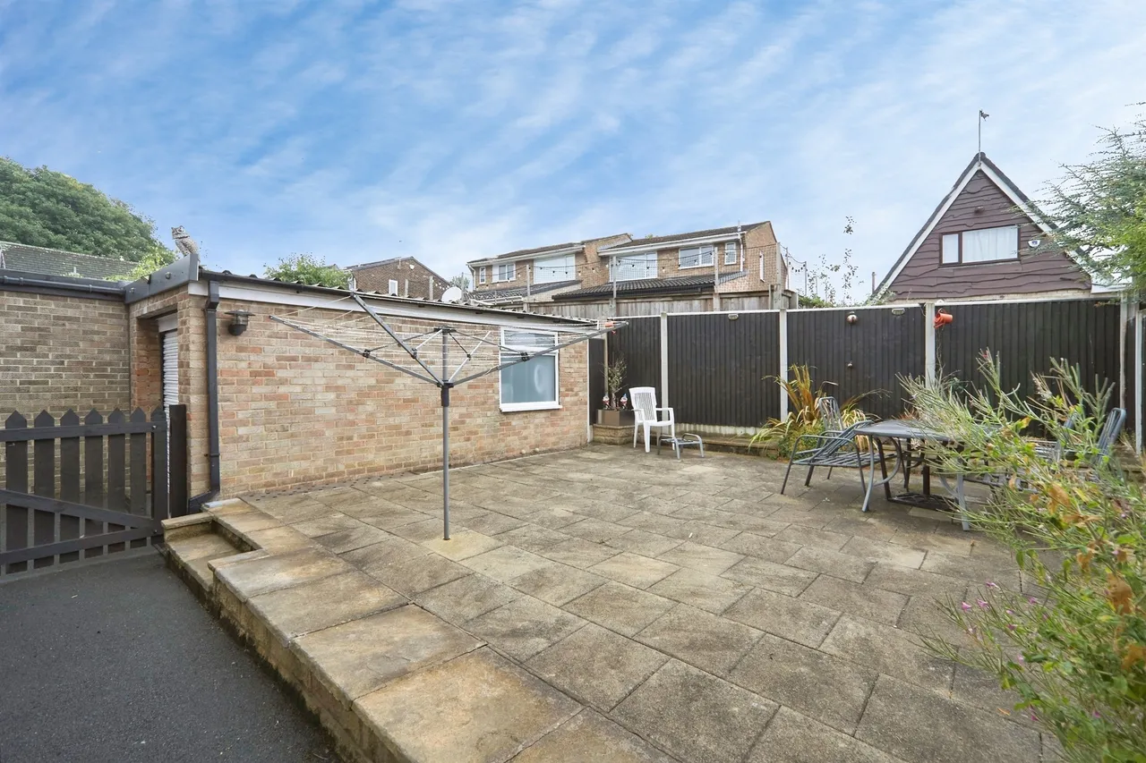 Whack House Close, Yeadon, Leeds, photo 8
