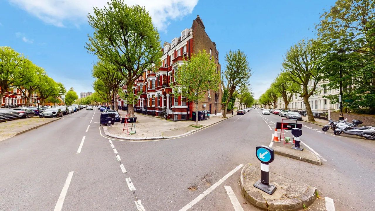 Sutherland Avenue, London, W9, photo 15