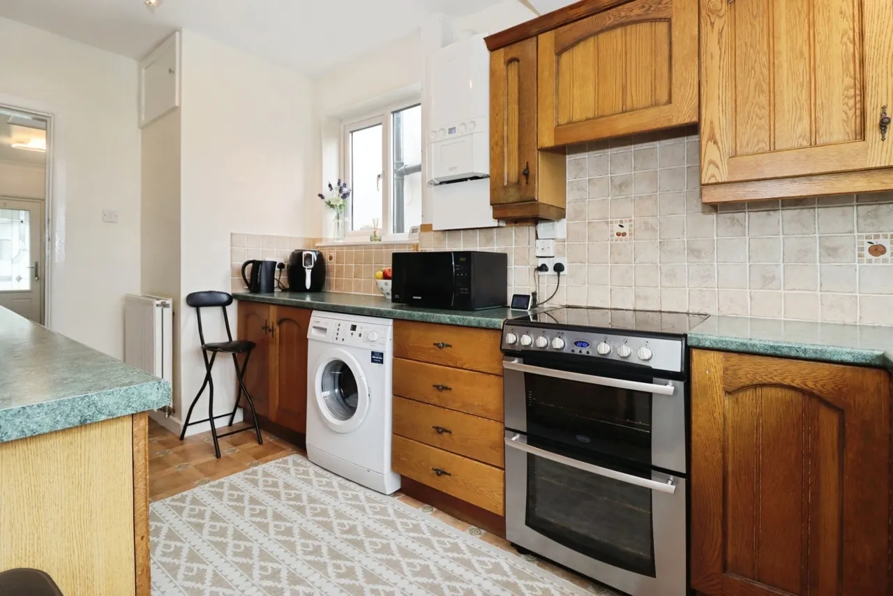 Cleeve Hill, Downend, Bristol, BS16, photo 9