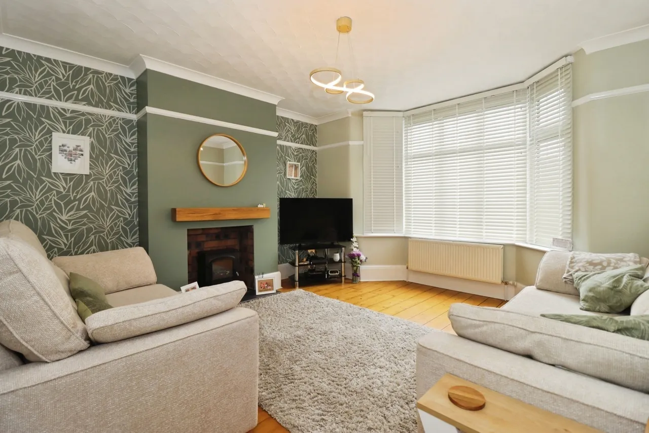Cleeve Hill, Downend, Bristol, BS16, photo 2